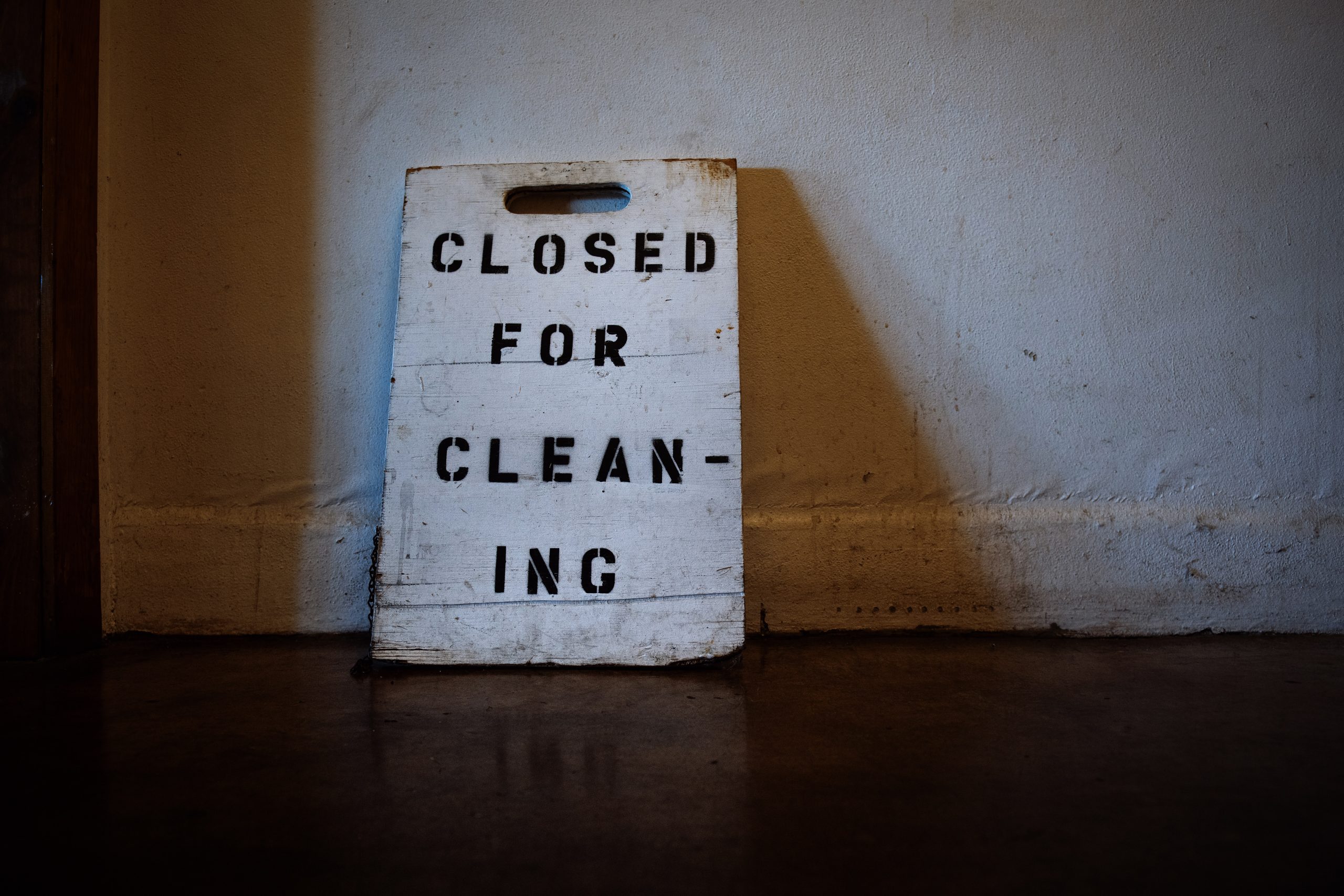 Sign that says closed for cleaning